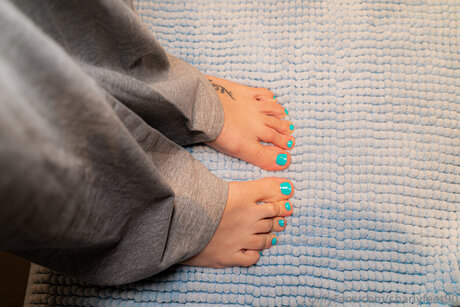 Charlyfeet90 freie erotische galerie