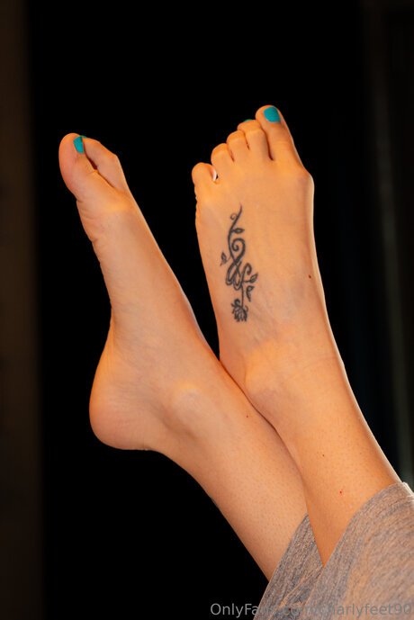 Charlyfeet90 schauspielerin porno bild