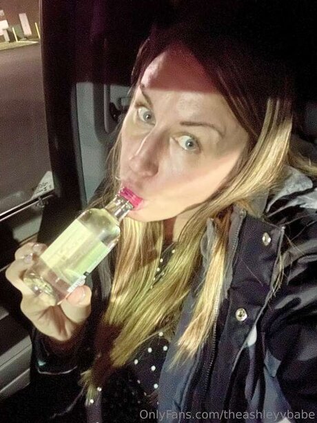 Theashleyybabe heiße pornostar galerien