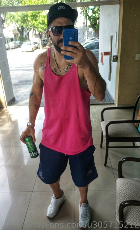 Delta Goose model nackt galerien