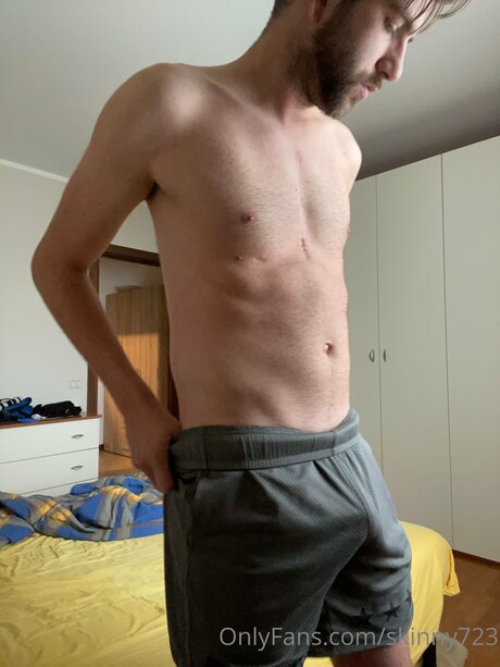 Skinny723 erwachsene top foto