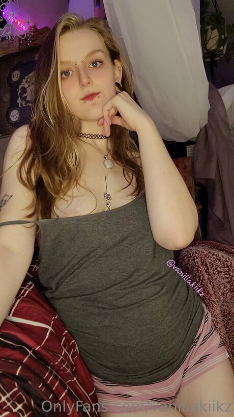 Junipurrfern schauspielerin sexy galerien