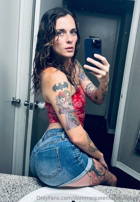 Dommequeenlunalurefree nackte pornostar fotos