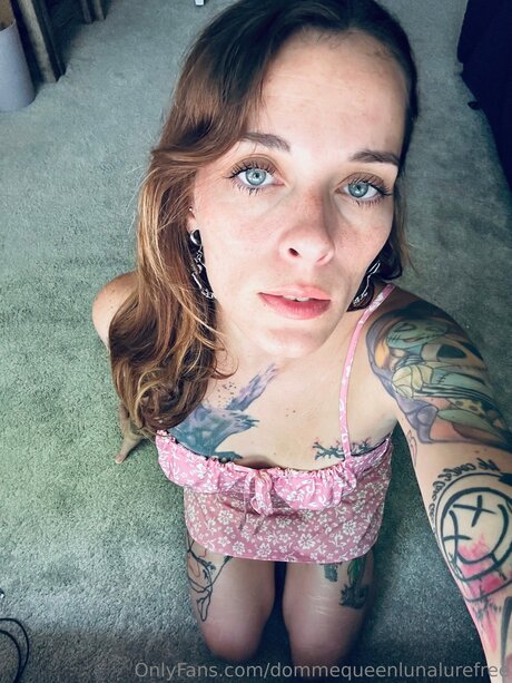 Dommequeenlunalurefree erotische nette bilder