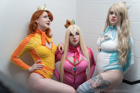 Strawbunnyx0 nacktheit xxx bilder