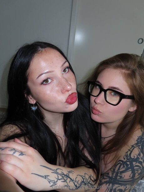 Yoursmillieandsofiia sexy freie archiv