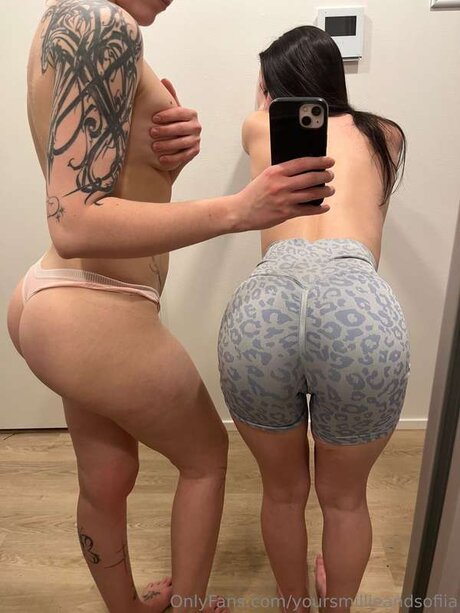 Yoursmillieandsofiia model exklusive galerien