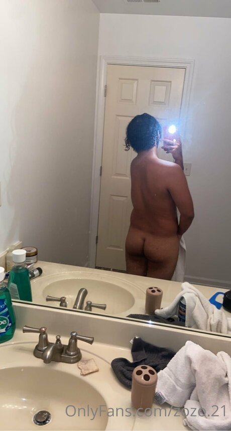 Zozo 21 schauspielerin kunst fotos