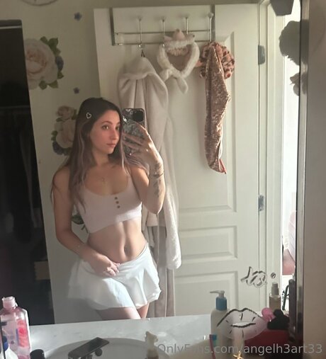 Angelh3art33 exklusive nackten galerien