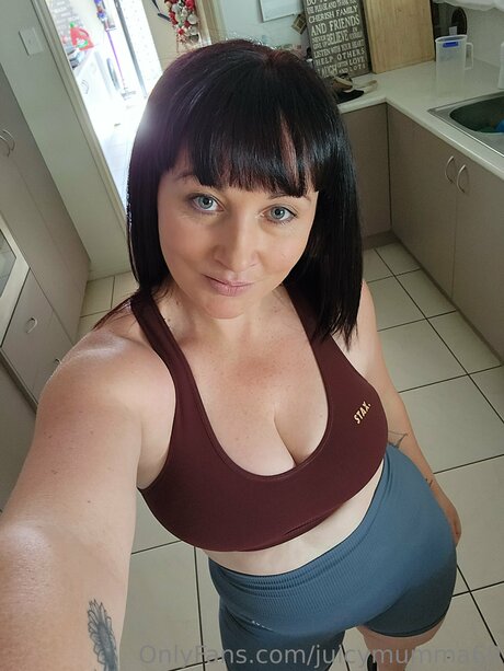 Juicymumma69 porno nackte archiv