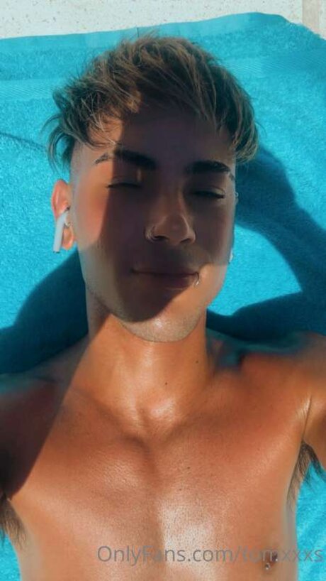 Tomxxxs nackt schöne galerien