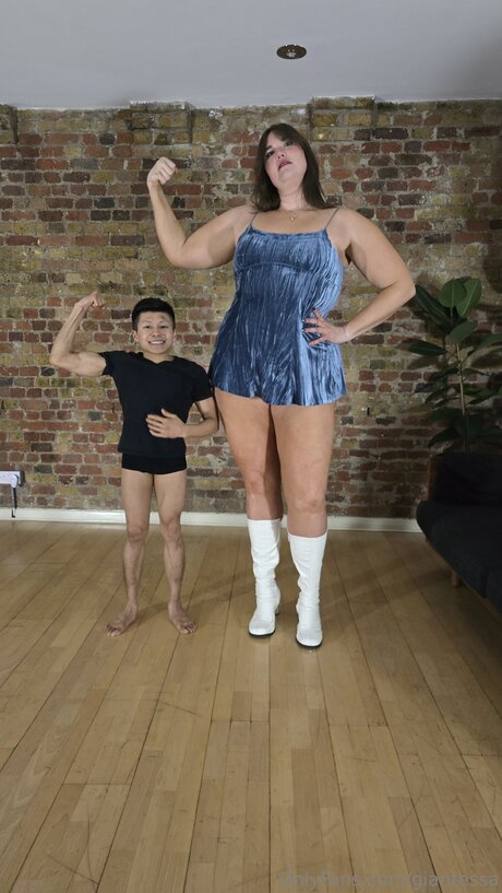 Giantessa exklusive hd galerie