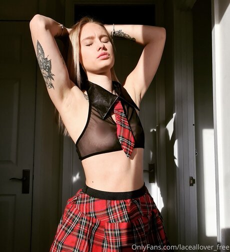 Laceallover Free schauspielerin akt bilder