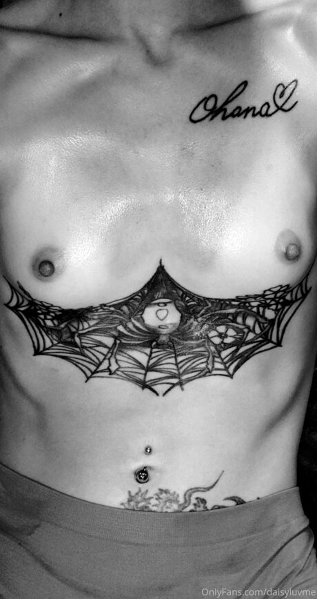 Daisyluvme erotische kostenlose fotos