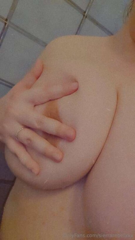 Sierrarebelxxx nackt porno fotos