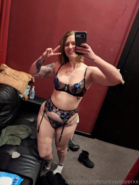 Spicypepperxx porno pornostar archiv