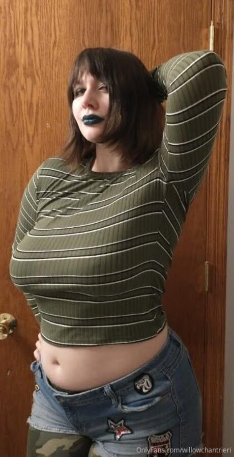 Willowchantrieri xxx akt foto