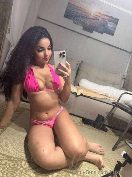 Fitsophie sexy pornografische bild