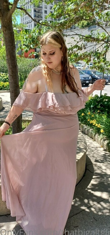 thatbigaltgirl schauspielerin nackten galerien