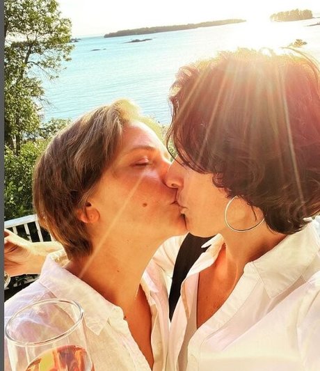 Lez Femmes freie nackt galerie