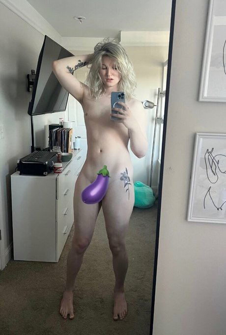 wifemoder model akt bild