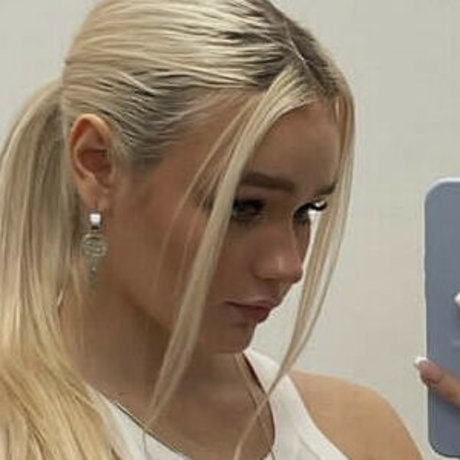 lyutaya ira nackt erwachsene archiv