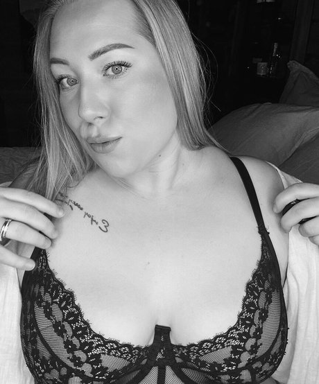 Camilla Haugen nackt hübsche archiv