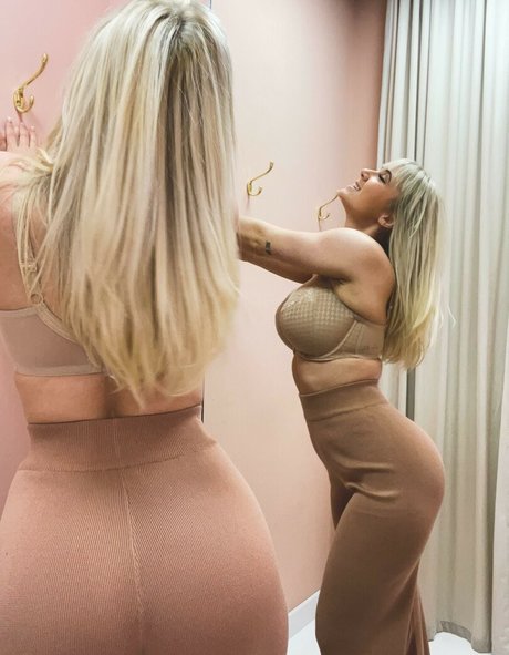 mollige emo-onlyfans nackt porno fotos