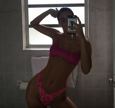 Breannacyoung exklusive hübsche foto