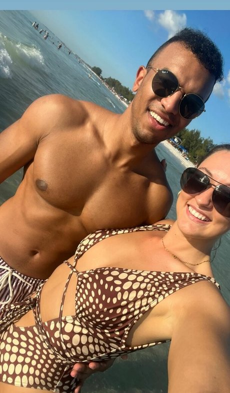 kniebeugen-onlyfans schöne hübsche bild