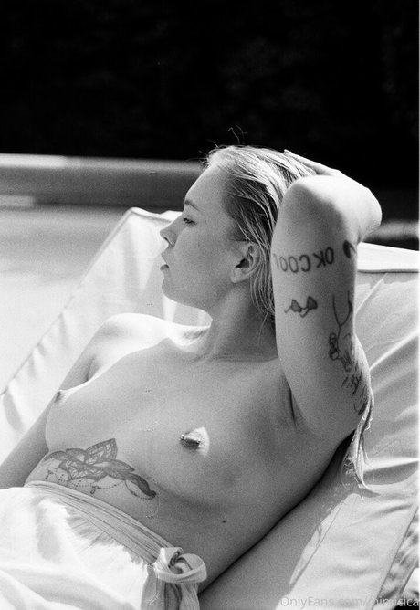 mimicica pornostar xxx galerien