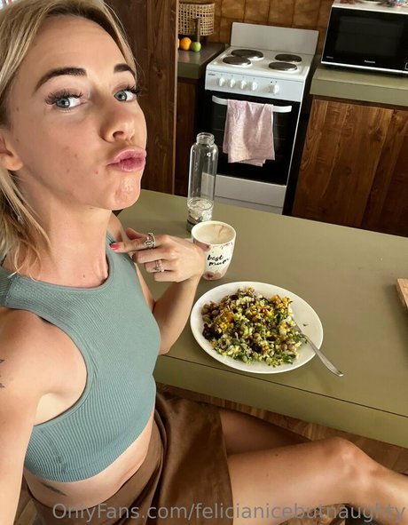 feliciameridiana888 hübsche perfekte bild