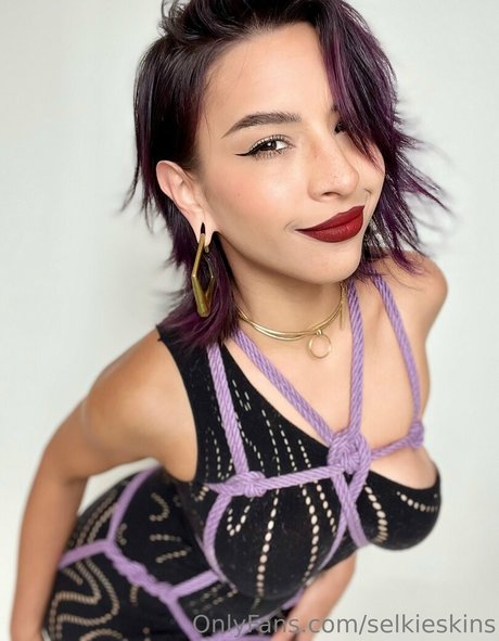 Selkieskins model sexy bilder