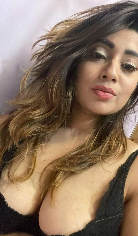 farihapriyam heiße pornostar archiv