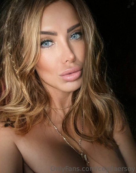 Ceyda Ersoy xxx schöne bilder