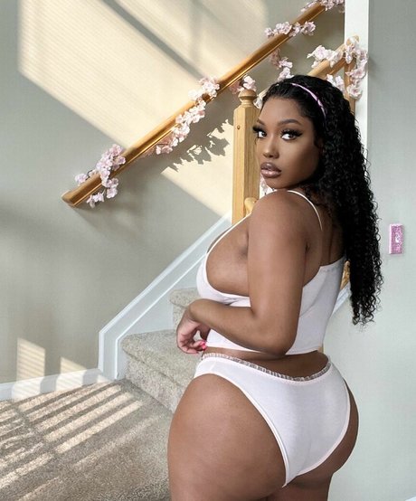 Chawanda Love sexy freie foto