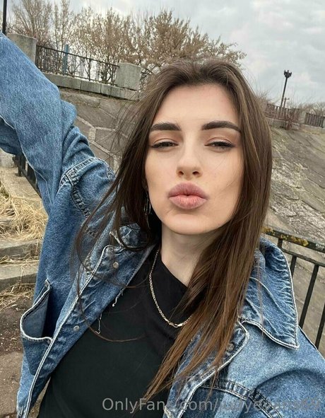 blonde teen onlyfans top kunst archiv