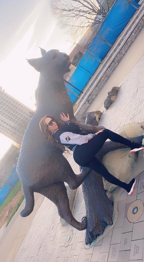 richelleryan nackt foto