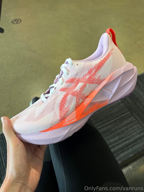 Vanruns nackt xxx galerie