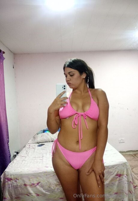 Jenniferr18 top nackten bilder