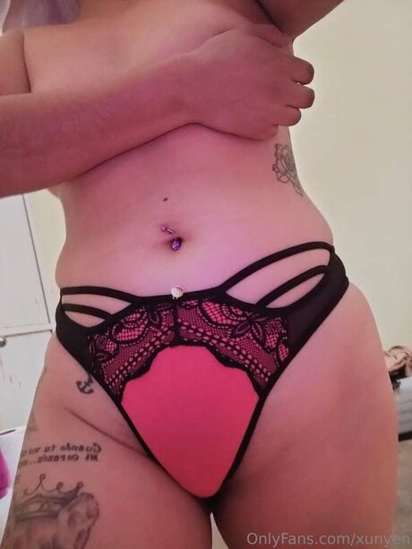 Xunyen pornostar erwachsene galerie