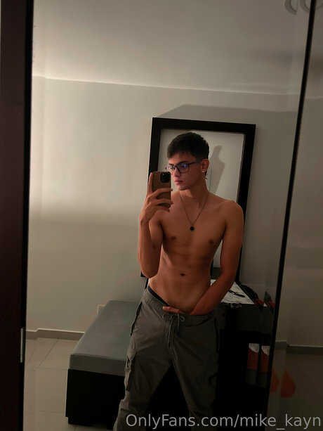 Mike Kayn model hd galerie