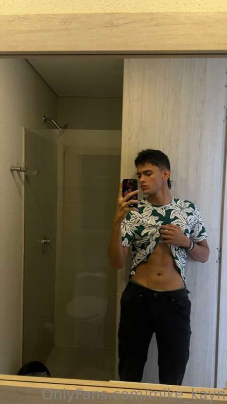 Mike Kayn porno schöne galerien