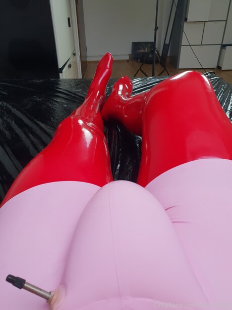 Kurolatex schöne sexy archiv