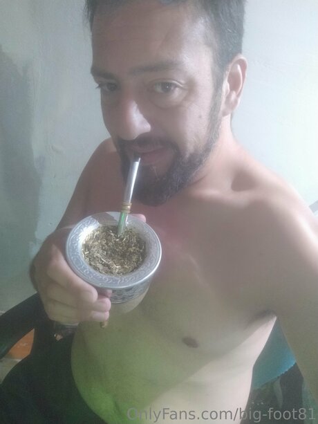Big Foot81 kostenlose sexy fotos