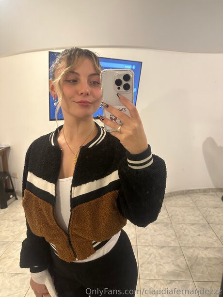 Claudiafernandezzz pornostar sexy fotos