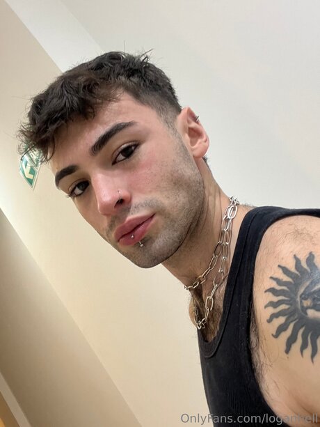 Loganhell porno nackt bild