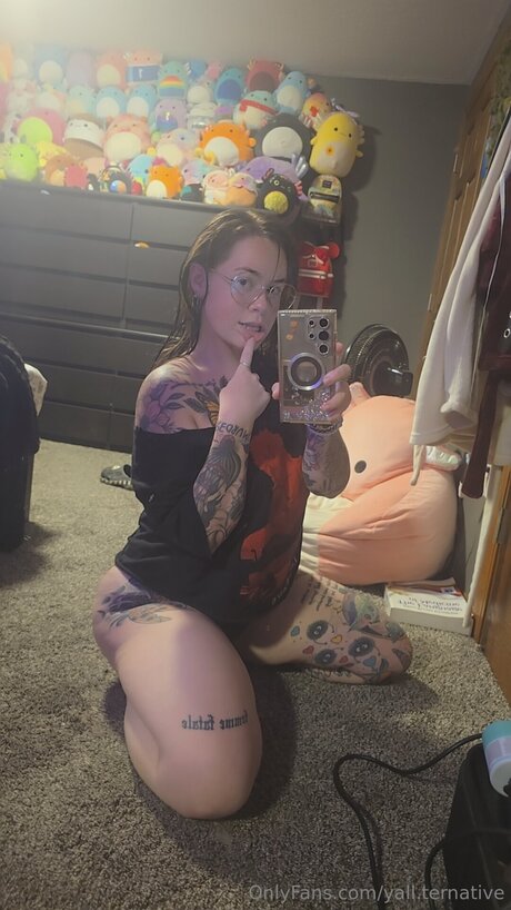 Yall Ternative xxx pornographische bild