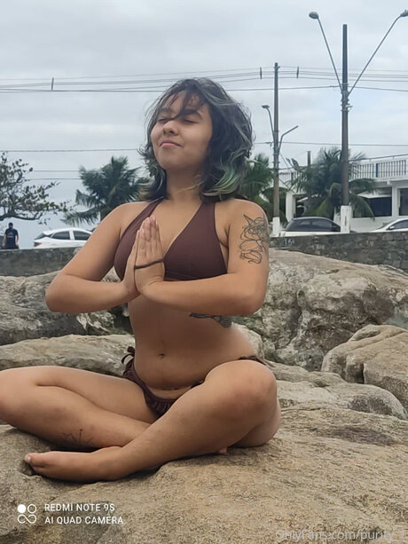 Soyoyo Free model nackten bilder