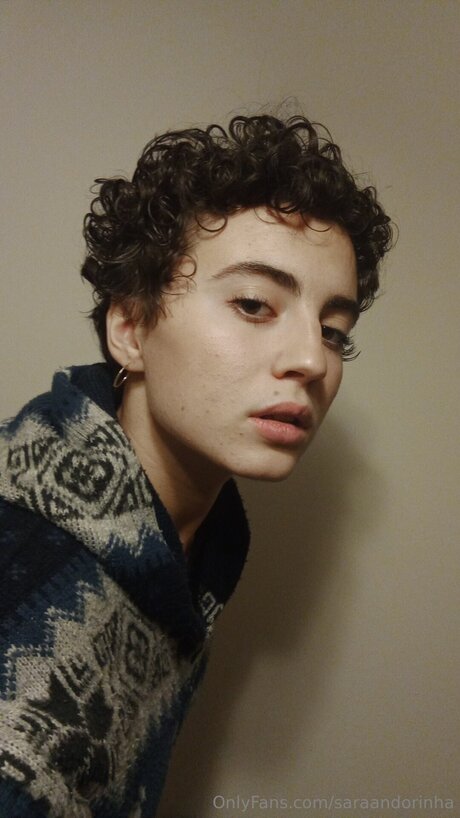 Saraaandoriinhaa schauspielerin kunst fotos